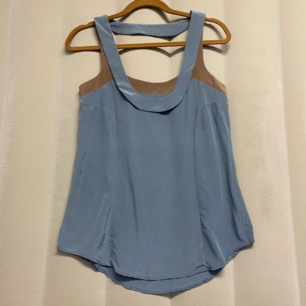 Geren Ford Women’s Blouse XS 100% Silk Hanging Neckline Designer Quiet Luxury